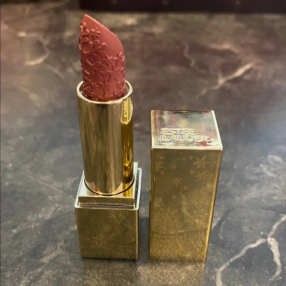 Special Edition ESTÉE LAUDER Pure Color Envy 561 Intense Nude Lipstick